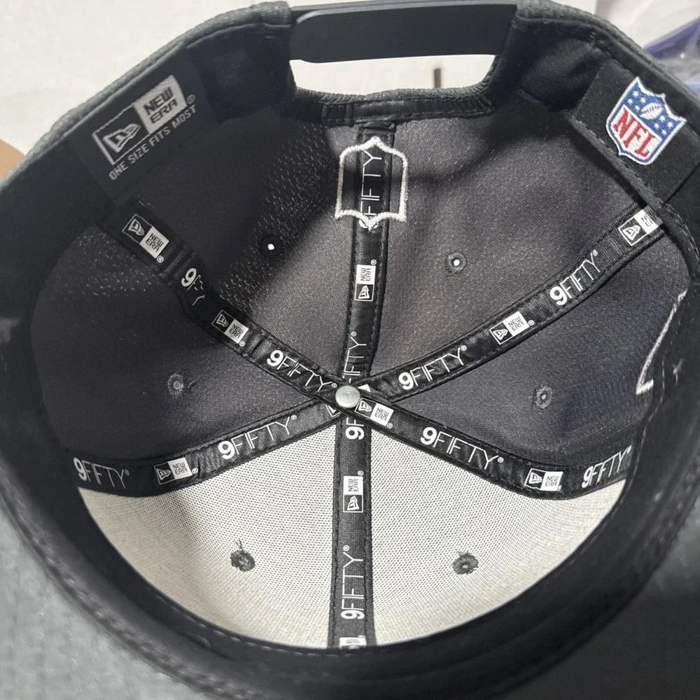 Washington Commanders Hat Cap Snap Back One Size NFL Football Crucial Catch - Picture 8 of 9